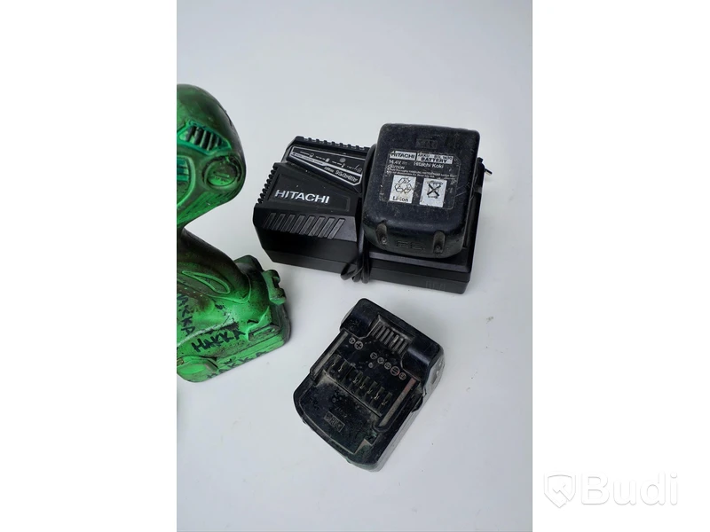 Hitachi borrmaskin